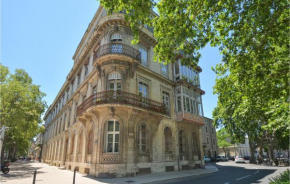 Stunning apartment in Nimes with WiFi and 3 Bedrooms
